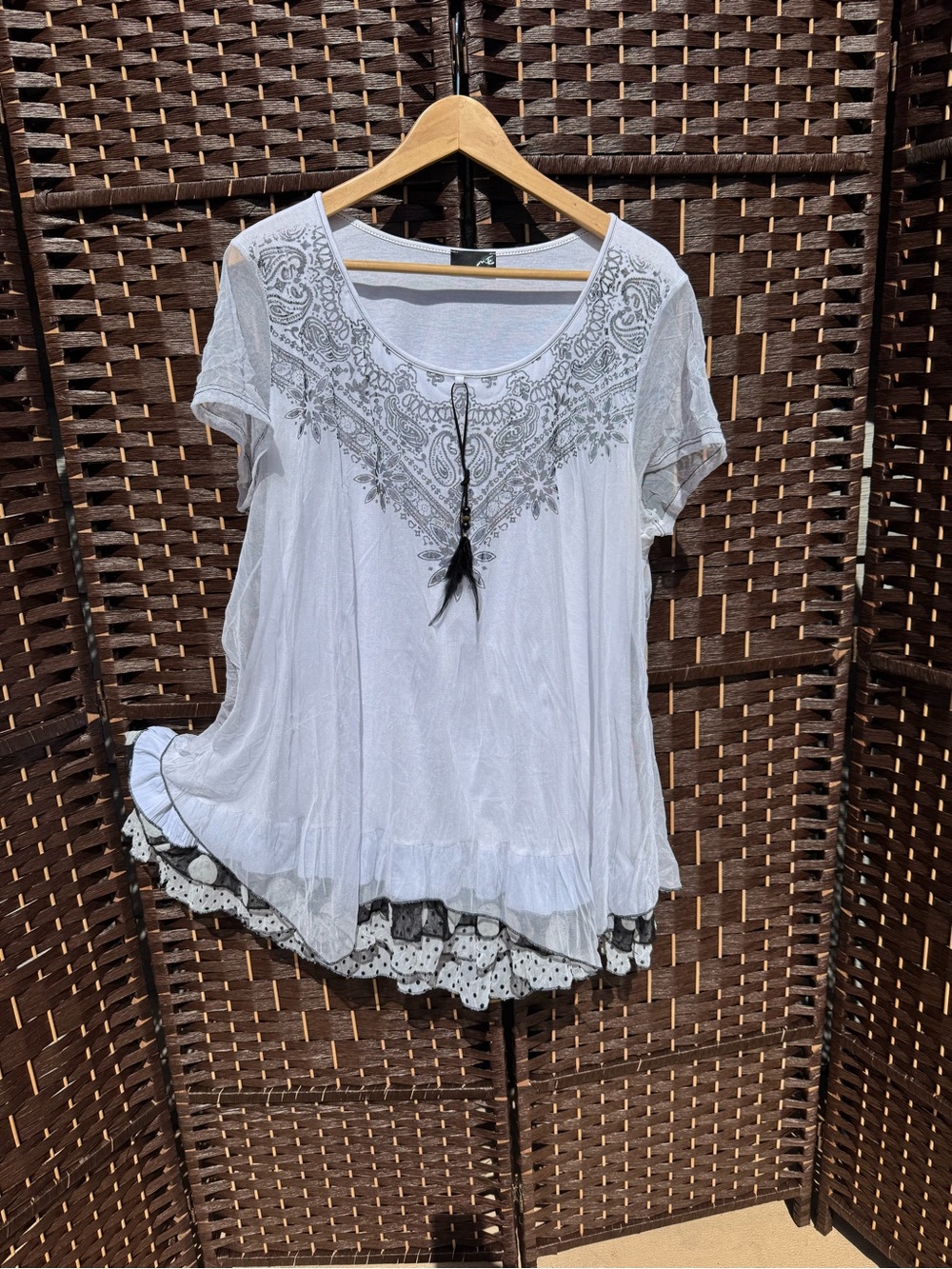 ME Boho Embroidered White Scoop Neck Women's Top with Tassel